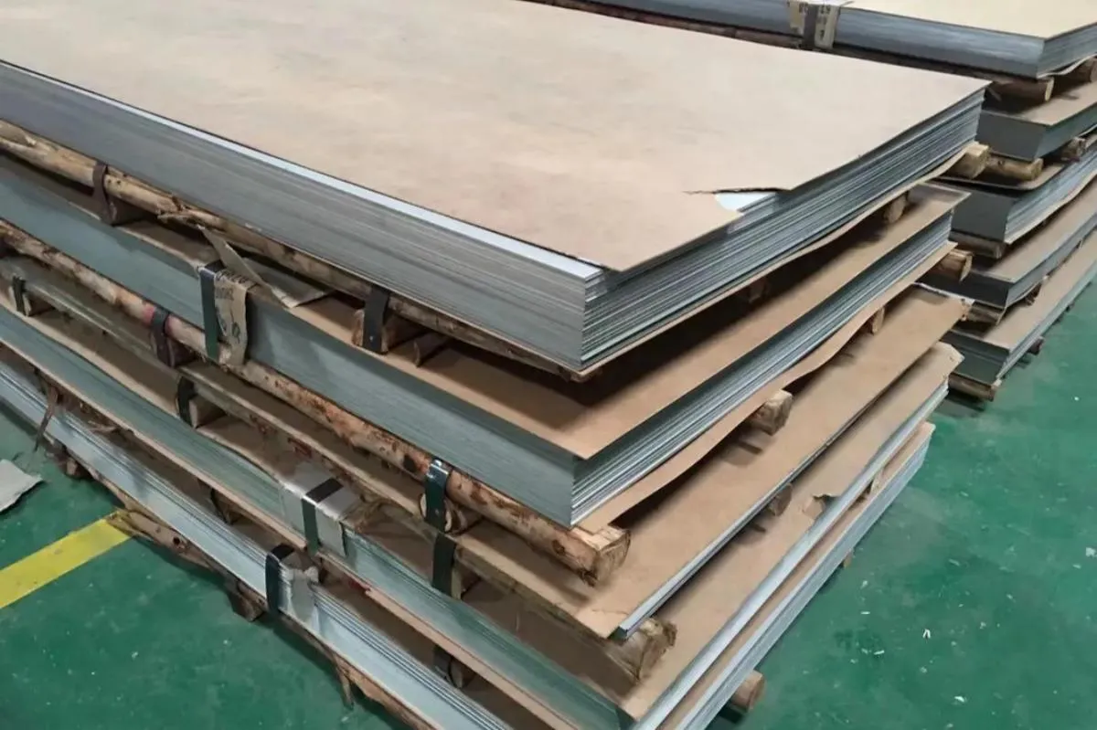 Stainless Steel Sheet & Pipe - Close-up